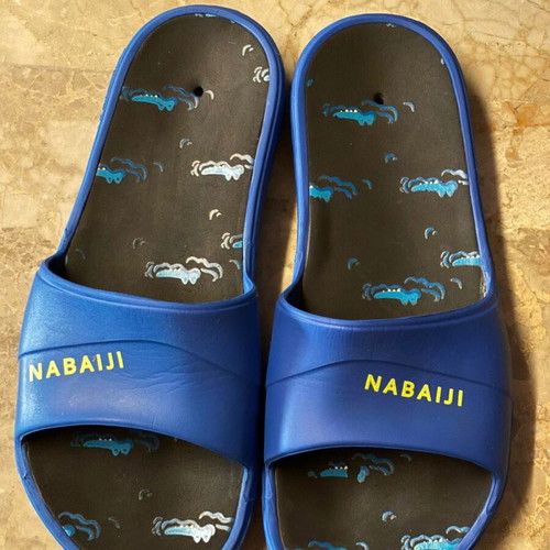 Children's flip-flops like new, size 35-37, blue