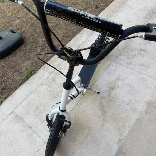 Scooter like new, used once