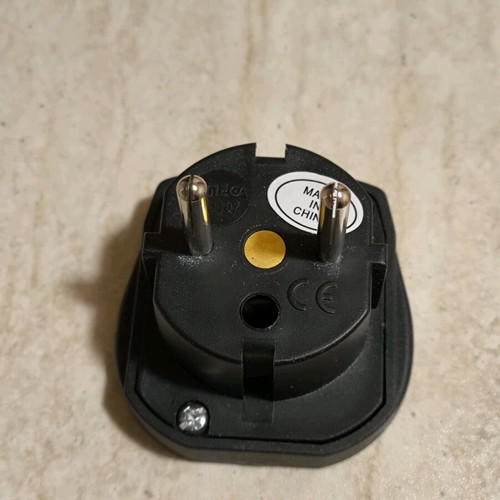 Schuco adapter like new Continental for Europe use