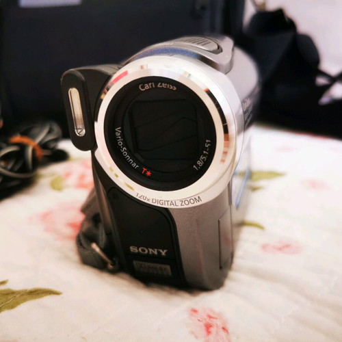 Sony DCR-DVD403e video camera used, excellent working condition