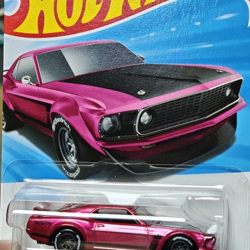 Hot Wheels Mustang Boss 302 Legends new