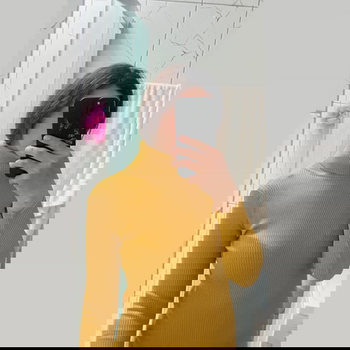 Φόρεμα Cherry Koko ribbed midi σαν καινούργιο, κίτρινο