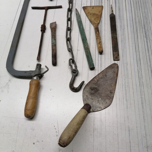 Tools used 70 years old, set of 34 pieces