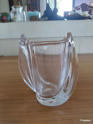 Glass decorative vase flowerpot like new with unique design
