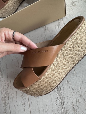 Michael Kors leather slippers like new, size 38, brown