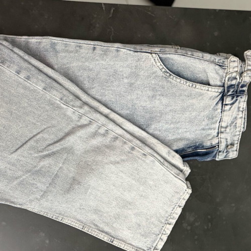 Bershka balloon jeans like new, size 32