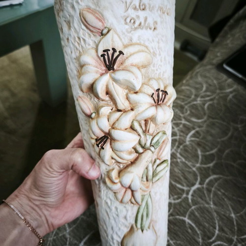 Vintage handmade Italian vase Valeria Gils like new with embossed lily design