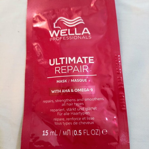 Wella hair mask, 15ml hydration and repair