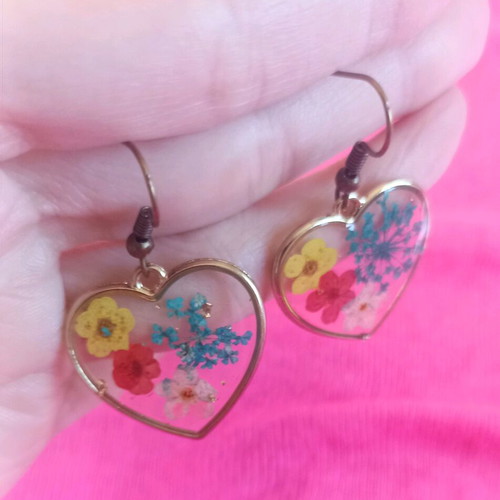 Heart earrings resin with flowers like new, multicolor