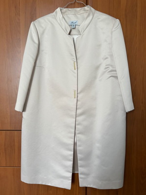 Forel satin coat like new, beige, size L