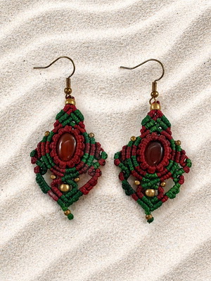 Handmade macrame earrings with agate red and green, new