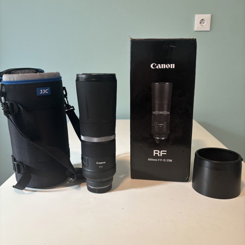 Canon RF 800mm F11 IS STM lens, like new