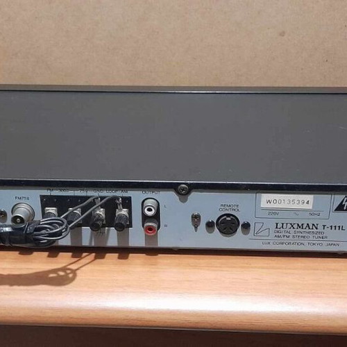Luxman T-111L Stereo AM/FM Tuner used, vintage Japan
