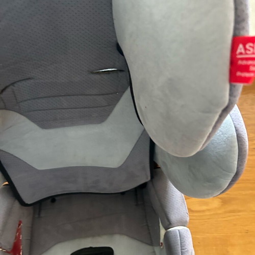 Recaro child car seat used without harnesses