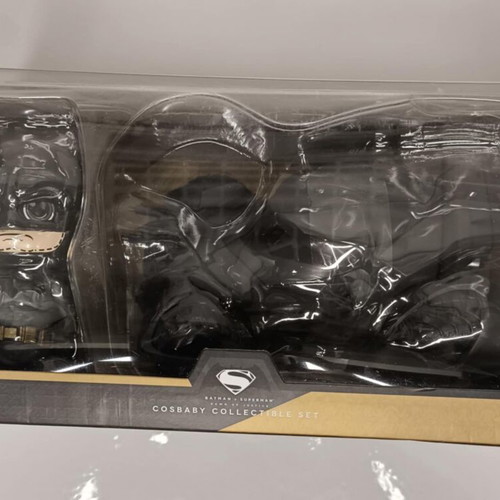 Hot Toys Cosbaby Batman v Superman Dawn of Justice Batman & Batmobile like new, sealed