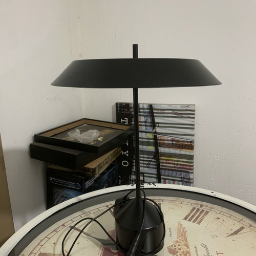 Table lamp touch control like new, 3 brightness levels, minimal design