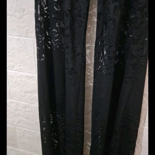 Lace pants like new, size small, black