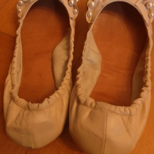Leather ballerina shoes used, size 37, with beige pearls