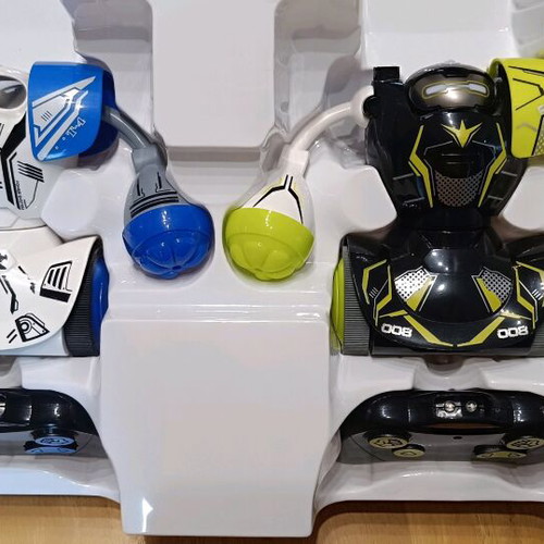 Electronic set 2 Robo Kombat robots like new