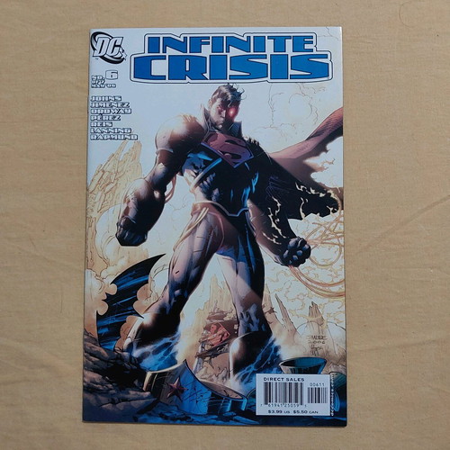 Infinite Crisis #6 like new, cover by Jim Lee