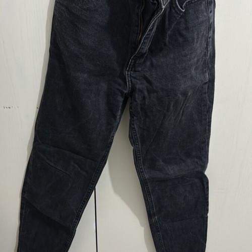 Bershka mom fit jeans used, black and gray, size XXS