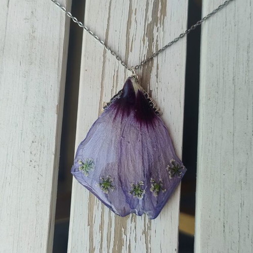 Necklace with floral talisman handmade with hibiscus petals, purple