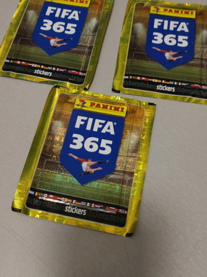 Panini FIFA 365 πακέτο σφραγισμένα