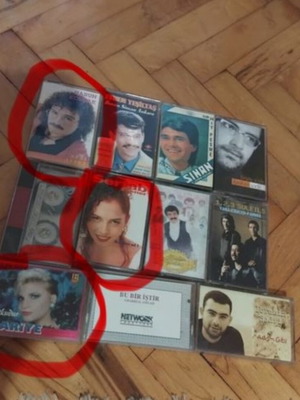 Audio cassettes used, pack of 8, Turkish and foreign artists