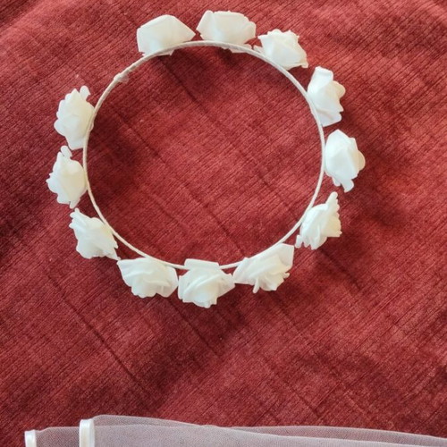 Bride set with crown, balloons, headband and veil new