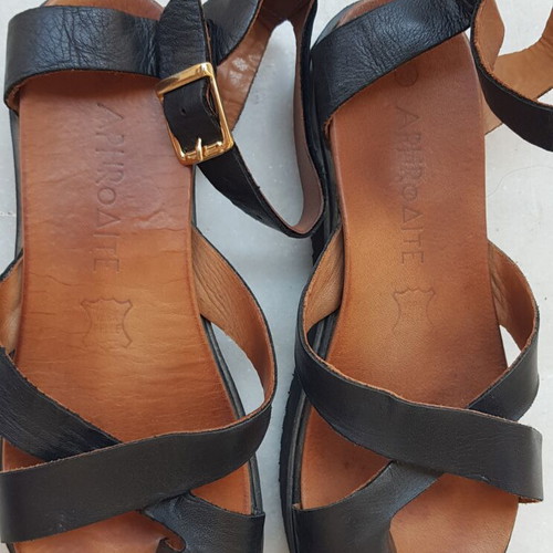 Afrodite women's leather sandals size 37 like new, black