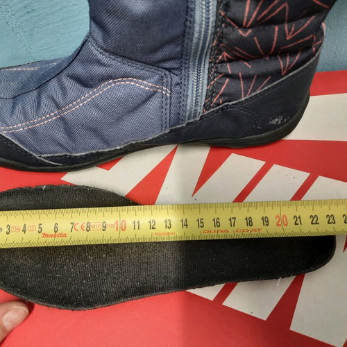 Boots waterproof size 36 like new