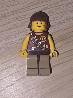 Lego Dino Hero Minifigure used, Tranquilizer Belt