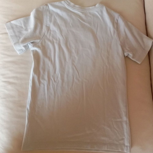 Nike kids t shirt Large like new, white with vinyl logo