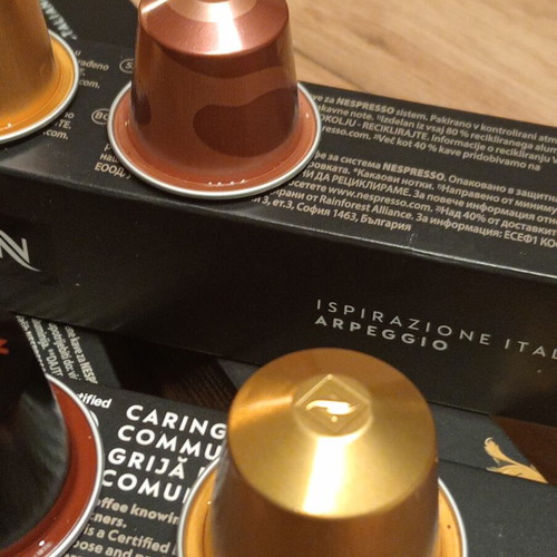 Κάψουλες espresso καινούργιες, πακέτο 100 με τουλάχιστον 7 γεύσεις