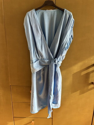 Zara summer dress like new, turquoise, wrap style, size XL