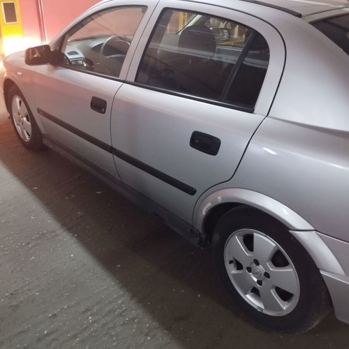 Opel Corsa Elegance 1.4 16V car, March 2003 model