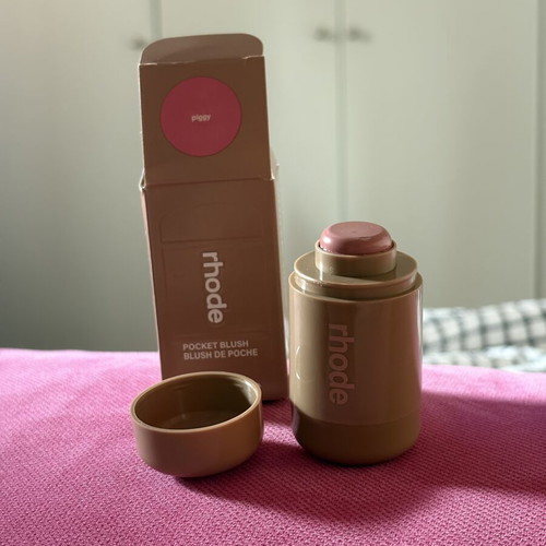 Rhode Pocket Blush Piggy new unused