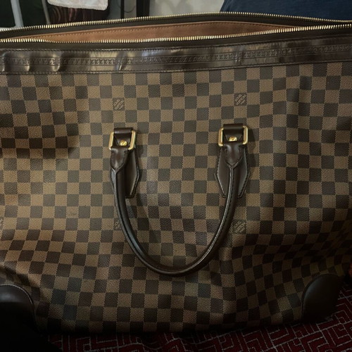 Louis Vuitton suitcase like new