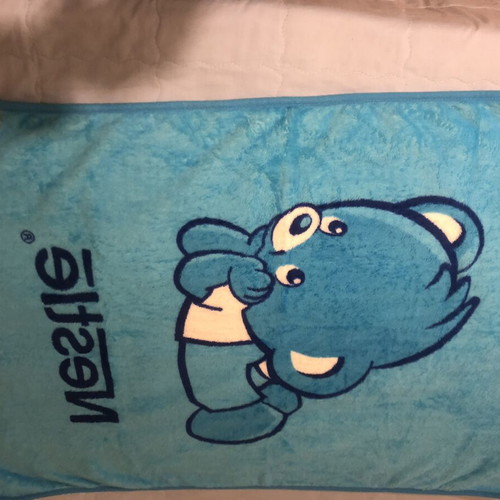Nestle Vintage baby fleece blanket like new, blue