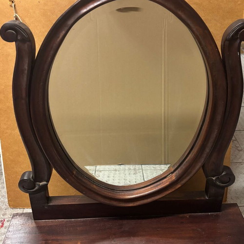 Victorian wooden tabletop mirror like new, mahogany