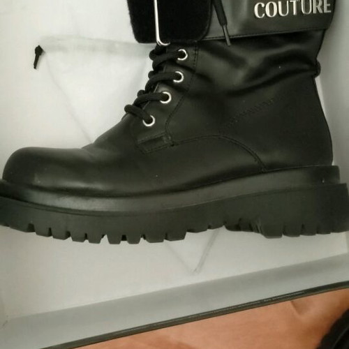 Μποτάκια Versace μαύρα καινούργια με κορδόνια