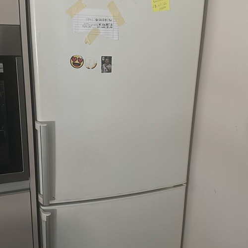 Fridge like new, very good condition