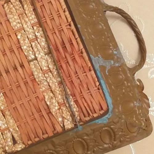Decorative tray used, metal with wicker 30×50×5 cm