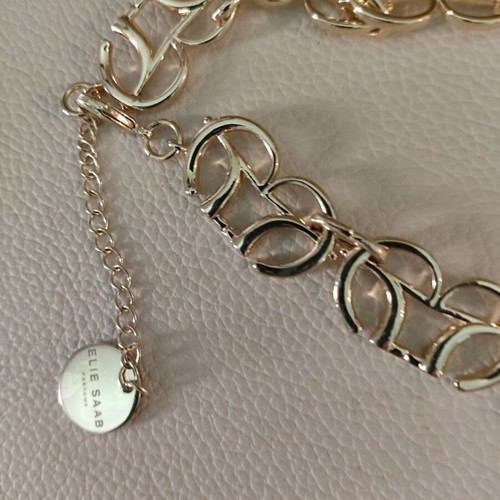 Elie Saab gold link necklace like new, 40cm length