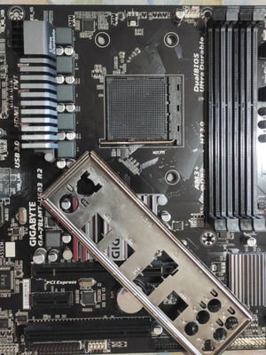 Μητρική κάρτα Gigabyte GA-78LMT-USB3 R2 σαν καινούργιο, Socket AM3+
