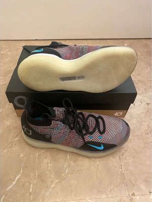 Nike Zoom KD 11 αθλητικά παπούτσια πολύχρωμα καινούργια μέγεθος 42.5