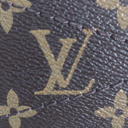 Louis Vuitton Monogram Shoulder Bag like new, brown canvas and leather