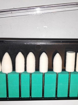 Σετ 12 Φρεζάκια Γυαλίσματος Νυχιών Καινούργιο σε Κασετίνα