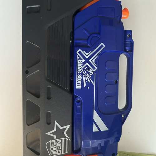 Blaze Storm X toy blaster like new with 4 foam darts
