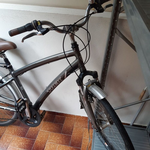 Navigator 2.0 Trek city bike like new, 26 inch, gears